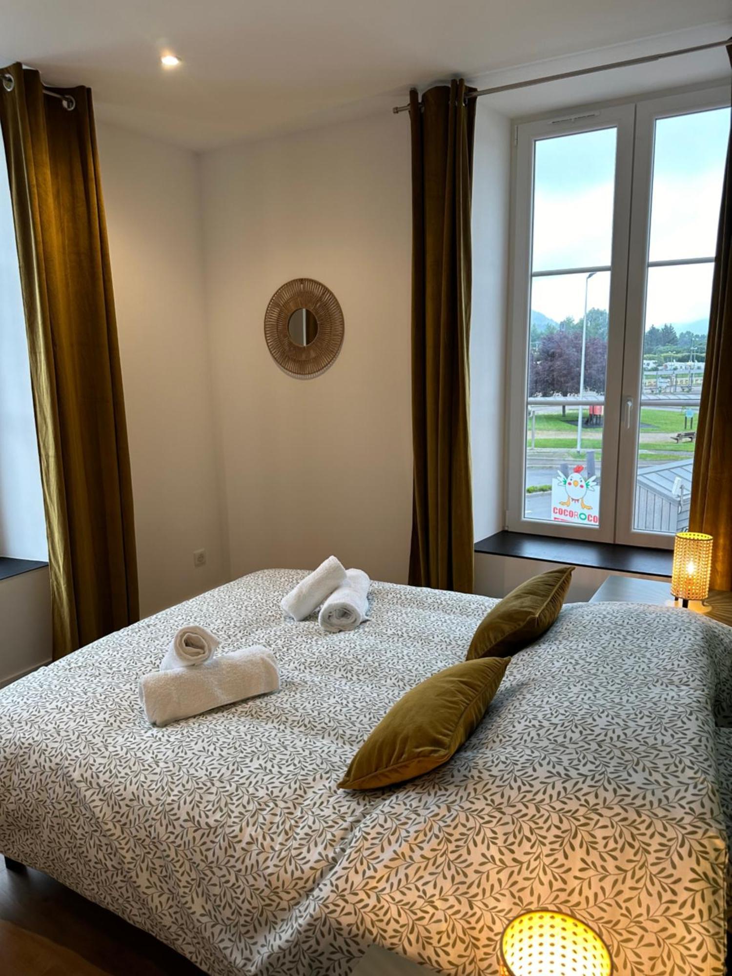 Appartement De La Gare Ремирмон Экстерьер фото